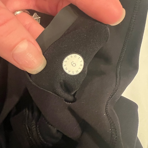 Fast And Free lululemon leggings 25” - Picture 5 of 6
